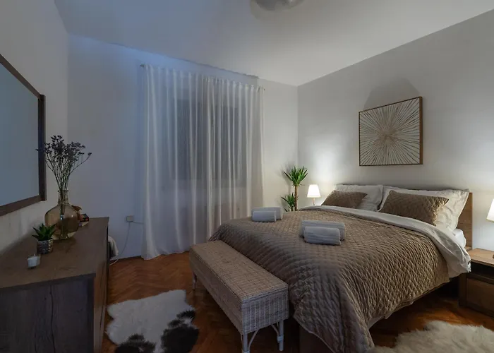 Apartment Me Escape *